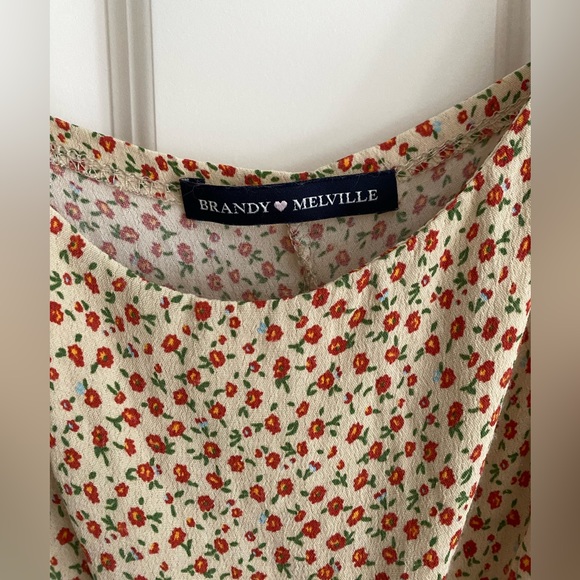 BRANDY MELVILLE FLORAL DRESS - Picture 2 of 3